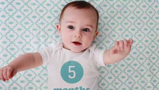 5 Aylık Bebek Neler Yapabilir?